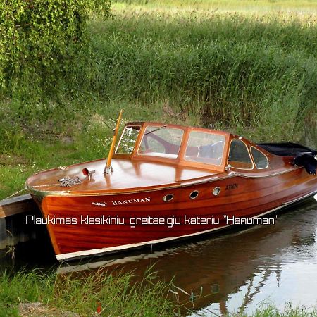 Готель "Om" Yacht Ніда Екстер'єр фото