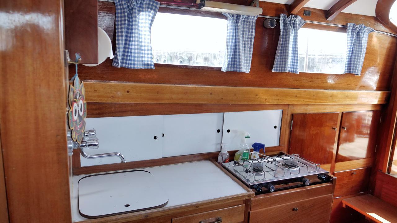 Готель "Om" Yacht Ніда Екстер'єр фото